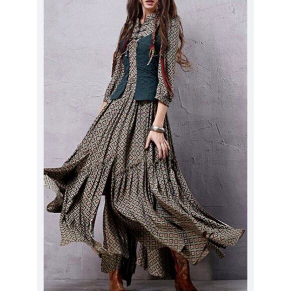 Vicky and Lucas Bohemian Printed Prairie Maxi Dress Women's Size XS - Picture 1 of 12